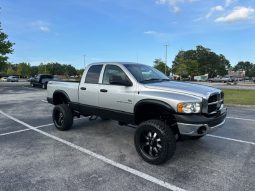 2004 Dodge Ram 1500 SLT Crew Cab Medium Bed full