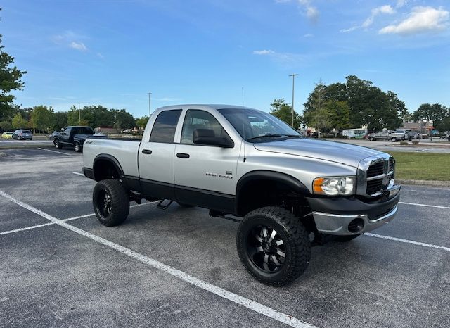 2004 Dodge Ram 1500 SLT Crew Cab Medium Bed full