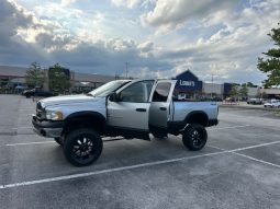 2004 Dodge Ram 1500 SLT Crew Cab Medium Bed full