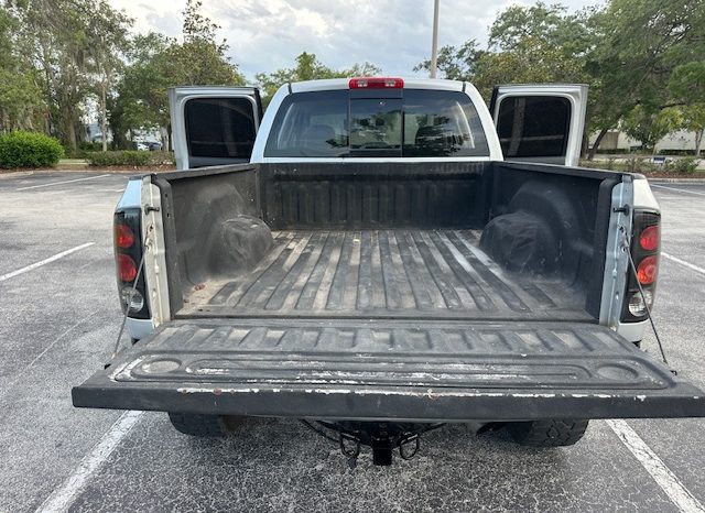 2004 Dodge Ram 1500 SLT Crew Cab Medium Bed full