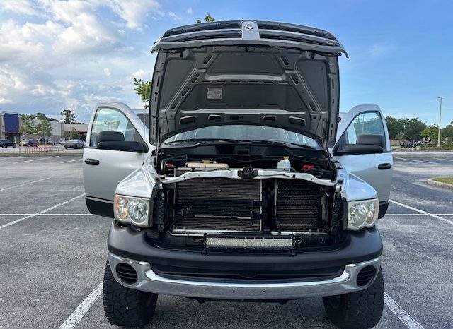2004 Dodge Ram 1500 SLT Crew Cab Medium Bed full