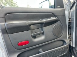 2004 Dodge Ram 1500 SLT Crew Cab Medium Bed full