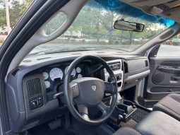 2004 Dodge Ram 1500 SLT Crew Cab Medium Bed full