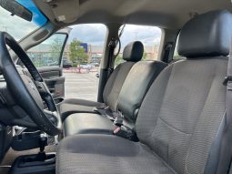 2004 Dodge Ram 1500 SLT Crew Cab Medium Bed full