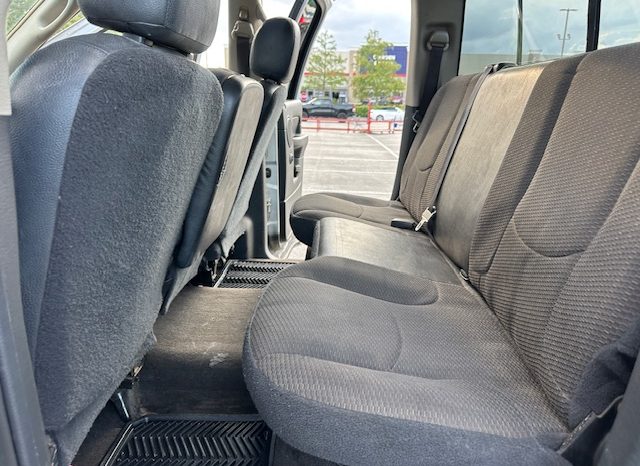 2004 Dodge Ram 1500 SLT Crew Cab Medium Bed full