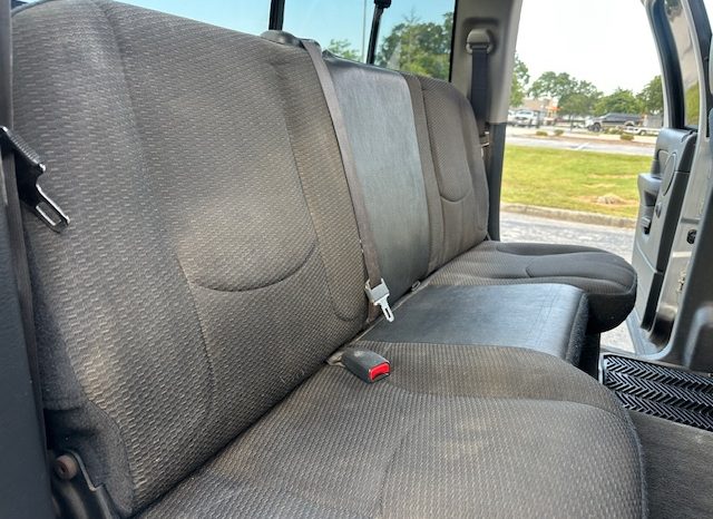 2004 Dodge Ram 1500 SLT Crew Cab Medium Bed full
