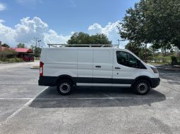 2015 Ford Transit 150 Cargo Van w/RH Swing-Out Doors Low Roof 130.0″ WB full
