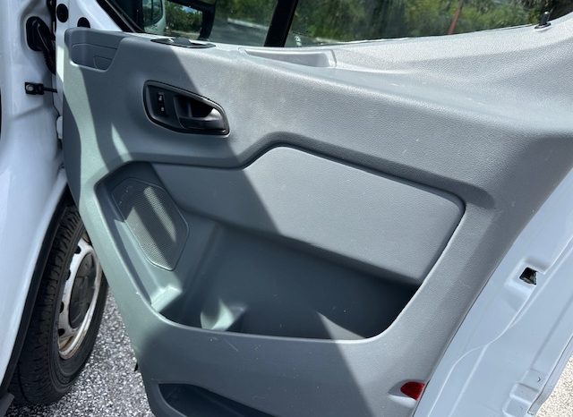 2015 Ford Transit 150 Cargo Van w/RH Swing-Out Doors Low Roof 130.0″ WB full