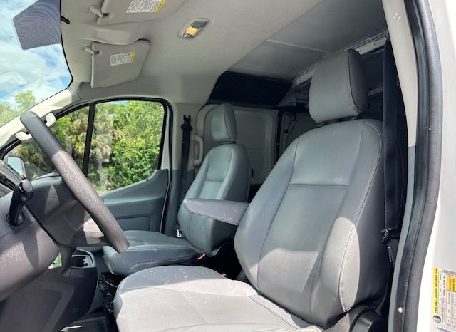 2015 Ford Transit 150 Cargo Van w/RH Swing-Out Doors Low Roof 130.0″ WB full