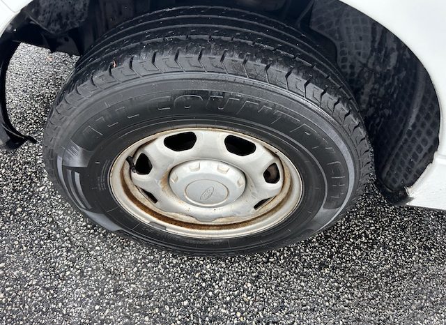 2005 Ford F-150 Crew Cab Short Bed full