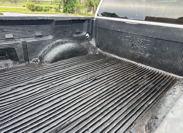 2005 Ford F-150 Crew Cab Short Bed full