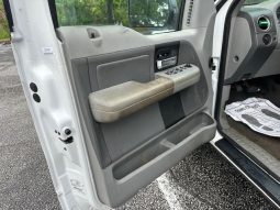 2005 Ford F-150 Crew Cab Short Bed full