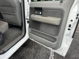 2005 Ford F-150 Crew Cab Short Bed full