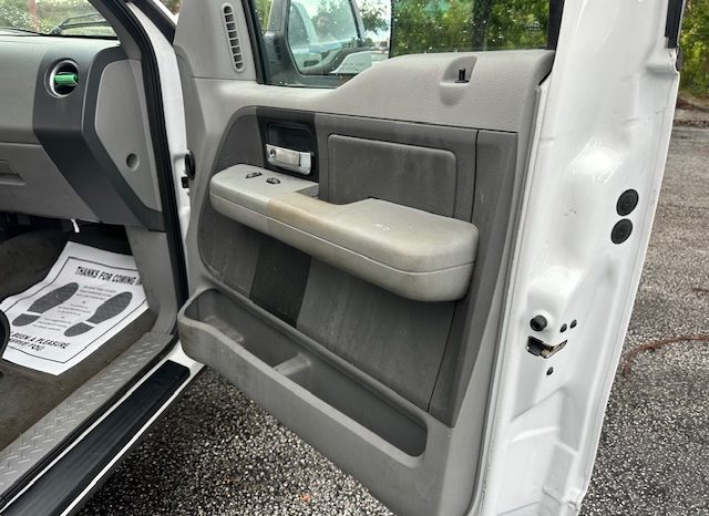 2005 Ford F-150 Crew Cab Short Bed full