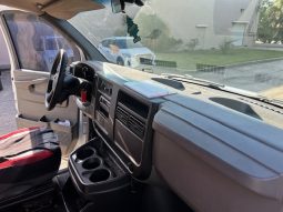 2006 GMC Savana 2500 Cargo Van 1WT 155.0″ WB full