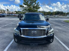 2013 infinity Qx56-3row seats full option ( low mileage)
