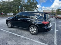 2013 infinity Qx56-3row seats full option ( low mileage) full