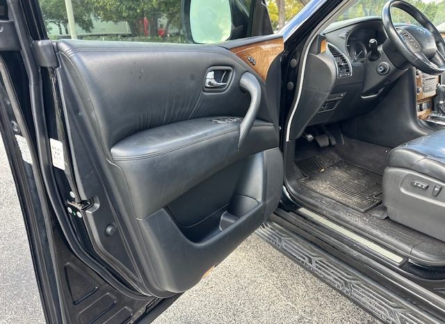 2013 infinity Qx56-3row seats full option ( low mileage) full