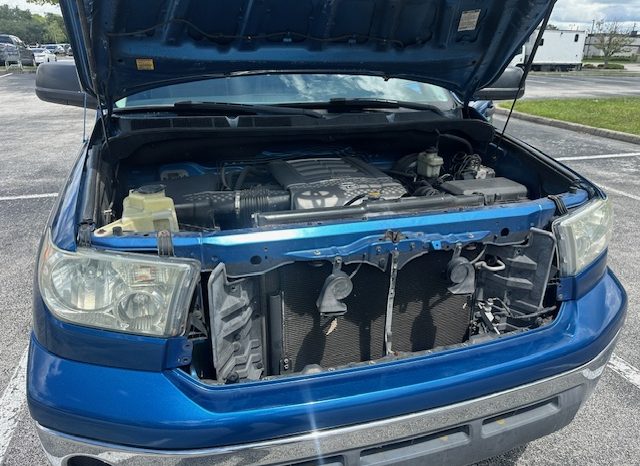 2008 Toyota Tundra 5.7- 4doors full