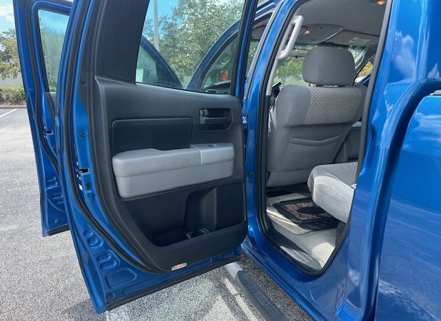 2008 Toyota Tundra 5.7- 4doors full