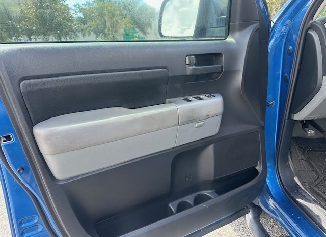 2008 Toyota Tundra 5.7- 4doors full
