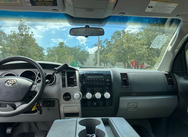 2008 Toyota Tundra 5.7- 4doors full
