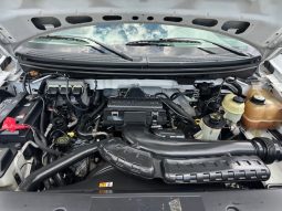 2006 Ford f150 v8 long bed ( low mileage )+-4doors full