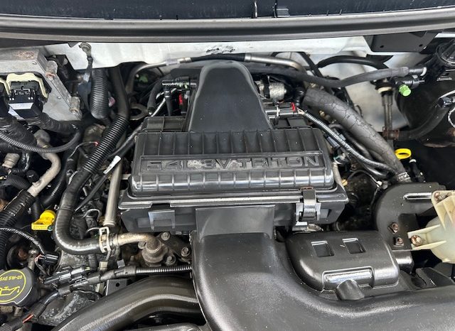 2006 Ford f150 v8 long bed ( low mileage )+-4doors full