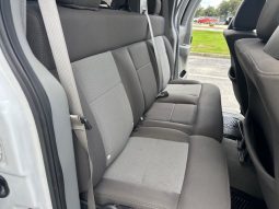 2006 Ford f150 v8 long bed ( low mileage )+-4doors full