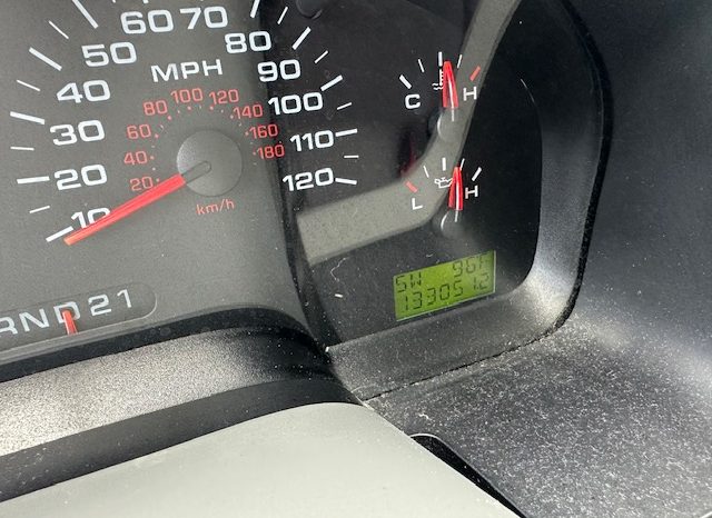 2006 Ford f150 v8 long bed ( low mileage )+-4doors full