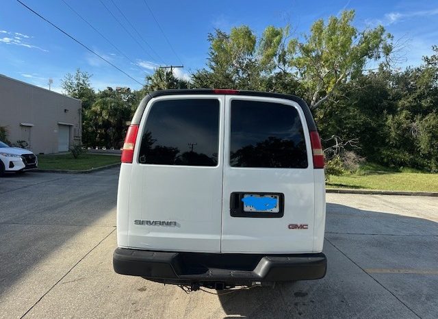 2006 GMC Savana 2500 Cargo Van 1WT 155.0″ WB full