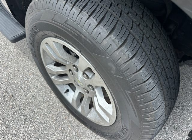 2015 Chevrolet Suburban LT 1LT full