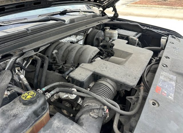 2015 Chevrolet Suburban LT 1LT full