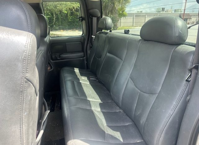 2004 GMC Sierra 1500 SLT Extended Cab Long Bed 1SD w/Rear Doors full