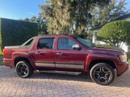 2008 Chevrolet Avalanche LT Crew Cab Short Bed 3LT full