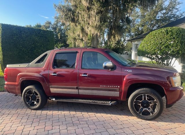 2008 Chevrolet Avalanche LT Crew Cab Short Bed 3LT full
