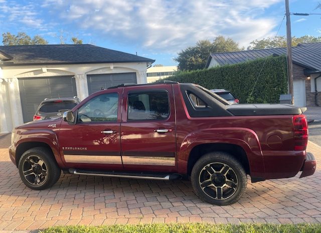 2008 Chevrolet Avalanche LT Crew Cab Short Bed 3LT full