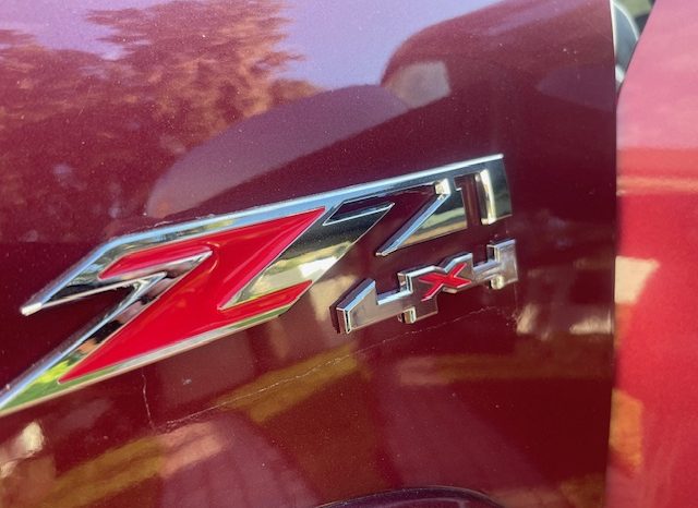 2008 Chevrolet Avalanche LT Crew Cab Short Bed 3LT full