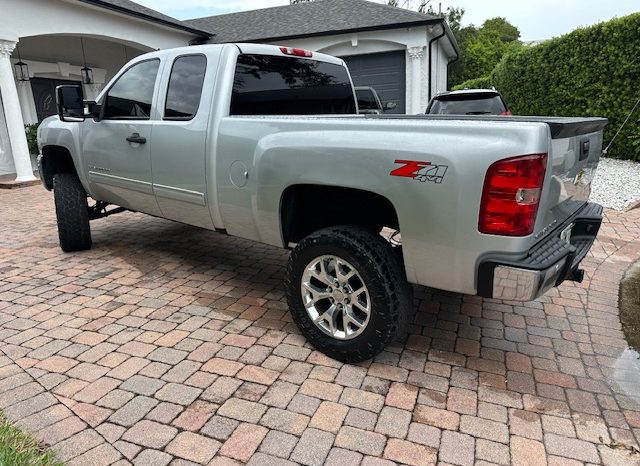2012 Chevrolet Silverado 1500 LT Extended Cab Medium Bed 1LT w/Rear Doors full
