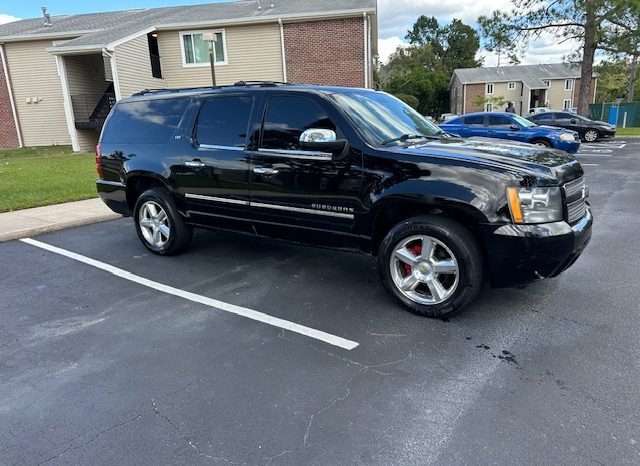 2011 Chevrolet Suburban 1500 LTZ full