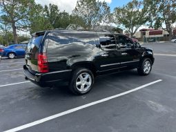 2011 Chevrolet Suburban 1500 LTZ full