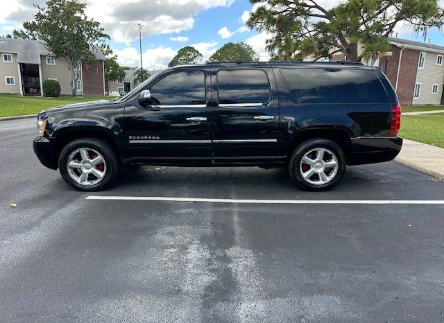 2011 Chevrolet Suburban 1500 LTZ full