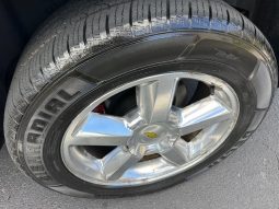 2011 Chevrolet Suburban 1500 LTZ full