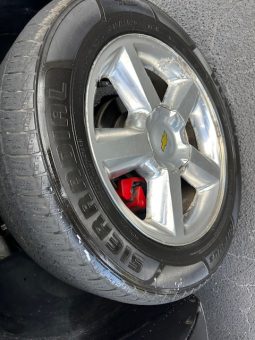 2011 Chevrolet Suburban 1500 LTZ full