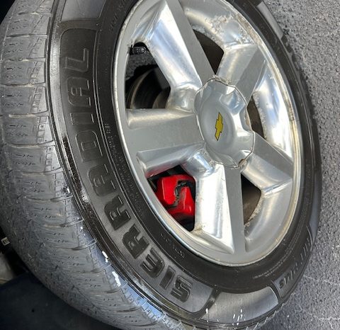 2011 Chevrolet Suburban 1500 LTZ full