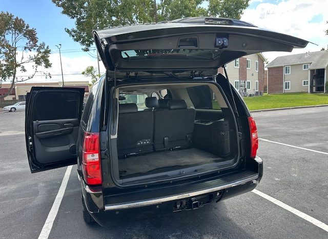 2011 Chevrolet Suburban 1500 LTZ full