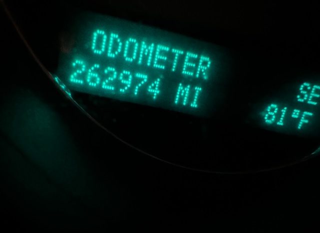 2011 Chevrolet Suburban 1500 LTZ full