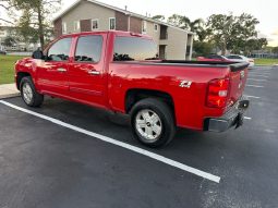 2011 Chevrolet Silverado 1500 LTZ Crew Cab Short Bed 1LZ full
