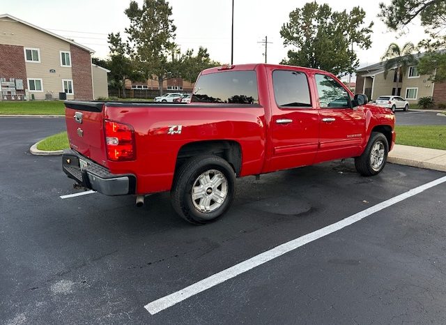 2011 Chevrolet Silverado 1500 LTZ Crew Cab Short Bed 1LZ full