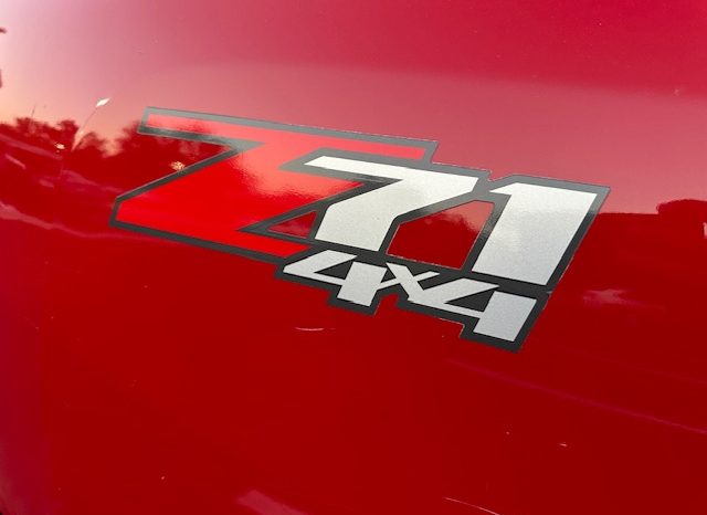 2011 Chevrolet Silverado 1500 LTZ Crew Cab Short Bed 1LZ full